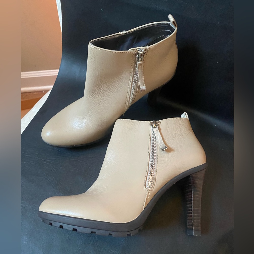 Beige Ankle Boots with Zipper